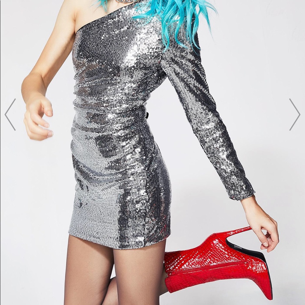 One shoulder long sleeve silver sequin dress